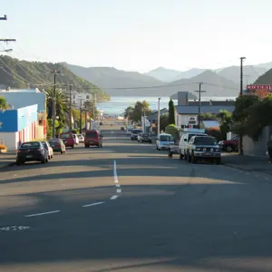 Wellington Street Looking North, Picton 2 23 Apr 2010 Ish