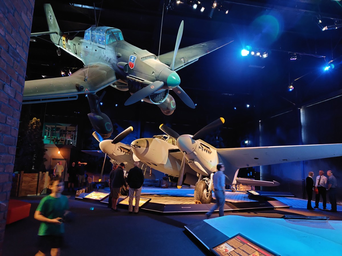 WW2 Mosquitoandstuka Omakaahc
